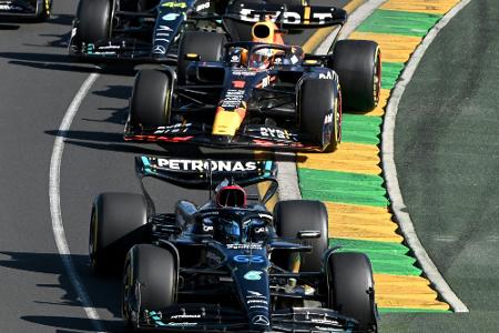 Unterbrechung kurz vor Rennende: Verstappen führt Unterbrechung kurz vor Rennende: Verstappen führt