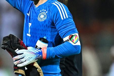 DFB will FIFA-Entscheidung zu Kapitänsbinden akzeptieren DFB will FIFA-Entscheidung zu Kapitänsbinden akzeptieren