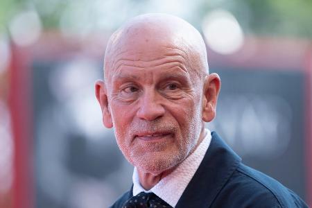 John Malkovich möchte sein Enkelkind noch aufwachsen sehen John Malkovich möchte sein Enkelkind noch aufwachsen sehen