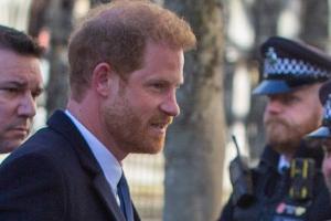 Prinz Harry soll im Juni vor Gericht aussagen
