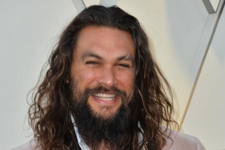 Mit Jason Momoa: 