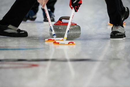 Curling: Deutschland verspielt letzte Chance auf Finalrunde Curling: Deutschland verspielt letzte Chance auf Finalrunde