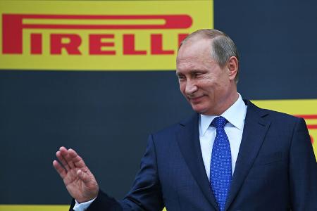 Wladimir Putin - Bernie Ecclestone - GP Russland 2015 - Sochi - Rennen