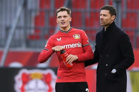 Leverkusen: Alonso lobt Wirtz Leverkusen: Alonso lobt Wirtz