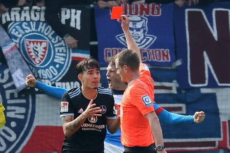 Club nach Chaos-Gegentor mitten im Abstiegskampf Club nach Chaos-Gegentor mitten im Abstiegskampf