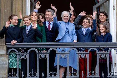Nach Drama um die Titel: Die dänischen Royals feiern wieder gemeinsam Nach Drama um die Titel: Die dänischen Royals feiern wieder gemeinsam
