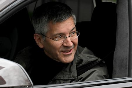 Bayern-Präsident Hainer kündigt Neuner-Kauf an Bayern-Präsident Hainer kündigt Neuner-Kauf an