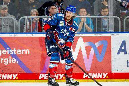Adler Mannheim: MacInnis verlängert Vertrag Adler Mannheim: MacInnis verlängert Vertrag