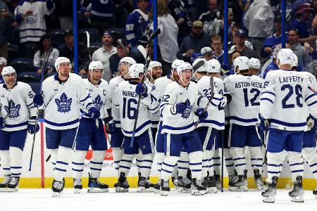 NHL: Tampa wehrt Matchball ab - Golden Knights weiter NHL: Tampa wehrt Matchball ab - Golden Knights weiter