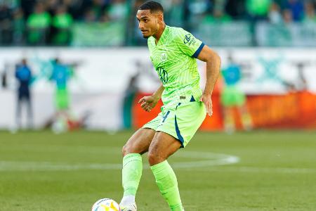 Schulter-OP: Saison für Wolfsburger Lacroix beendet Schulter-OP: Saison für Wolfsburger Lacroix beendet