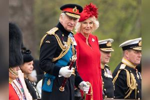 Traditionell oder alles neu? Der Dresscode bei Charles' Krönung