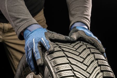 Alltagsfrage: Was versteht man unter runderneuerten Reifen? Alltagsfrage: Was versteht man unter runderneuerten Reifen?
