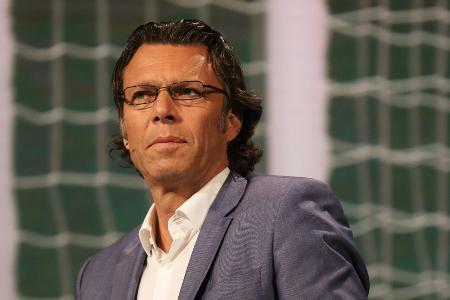 Früherer FIFA-Schiri Meier für Trainer-Challenges Früherer FIFA-Schiri Meier für Trainer-Challenges