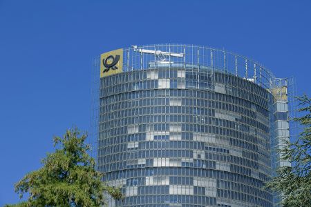 Post Tower, Konzernzentrale der Deutsche Post DHL Group, Charles-de-Gaulle-Strasse, Bonn, Nordrhein-Westfalen, Deutschland