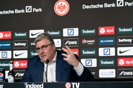 Nach Wutrede: Eintracht-Vorstand Hellmann kritisiert Glasner Nach Wutrede: Eintracht-Vorstand Hellmann kritisiert Glasner