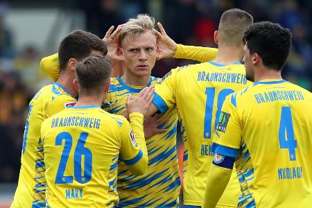 2:1 gegen Sandhausen: Braunschweig klettert auf Rang 13 2:1 gegen Sandhausen: Braunschweig klettert auf Rang 13