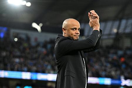Kompany verlängert nach Aufstieg mit Burnley bis 2028 Kompany verlängert nach Aufstieg mit Burnley bis 2028