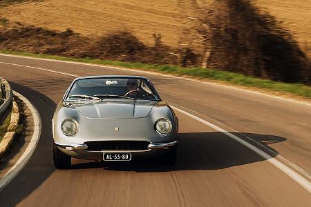 Ferrari 365 GTB/4 Daytona Prototype by Scaglietti (1967) Ferrari 365 GTB/4 Daytona Prototype by Scaglietti (1967)