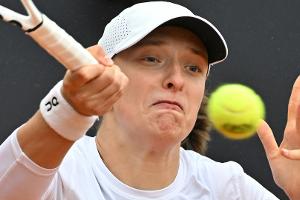 Vor French Open: Swiatek gibt in Rom verletzt auf