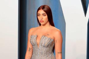 Madonnas Tochter Lourdes Leon räkelt sich in durchsichtigem Catsuit