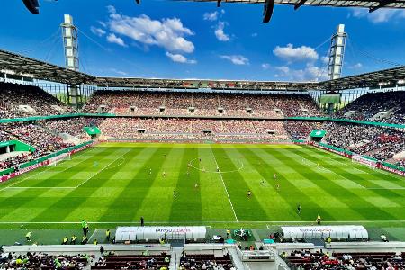 Rekord: 44.808 Fans beim Frauen-Pokalfinale in Köln Rekord: 44.808 Fans beim Frauen-Pokalfinale in Köln