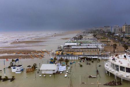 Unwetter-Katastrophe in Italien: Was Urlauber jetzt wissen müssen Unwetter-Katastrophe in Italien: Was Urlauber jetzt wissen müssen