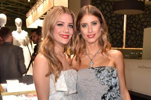 Cathy Hummels mit Schwester Vanessa im "Playboy"