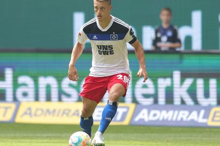 Heimsieg gegen Fürth: HSV macht weiter Druck auf Heidenheim Heimsieg gegen Fürth: HSV macht weiter Druck auf Heidenheim