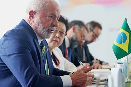 Brasilien-Präsident Lula verurteilt Rassismus gegen Vinicius Brasilien-Präsident Lula verurteilt Rassismus gegen Vinicius