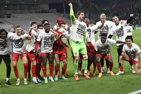 Umfrage: Beste Stimmung in Frankfurt - BVB nur Sechster Umfrage: Beste Stimmung in Frankfurt - BVB nur Sechster