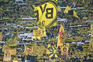 Vorne hilft der liebe Gott: BVB-Messe für den Titel