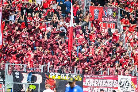 Nach Lautern-Heimspiel: Attacken auf Polizeibeamte Nach Lautern-Heimspiel: Attacken auf Polizeibeamte