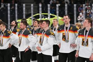 Eishockey-Helden gelandet - Kreis: "Finde es fantastisch"