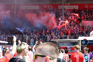 "Das sprengt alle Grenzen": Heidenheim feiert Aufsteiger