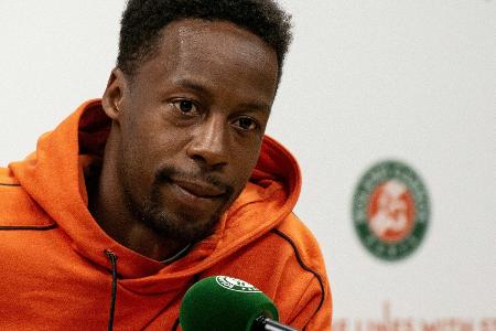French Open: Spätschicht für Zverev - Monfils verletzt French Open: Spätschicht für Zverev - Monfils verletzt