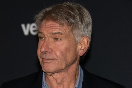 Harrison Ford ist schwer genervt von einer Fan-Frage Harrison Ford ist schwer genervt von einer Fan-Frage