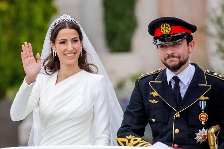 Märchenhochzeit in Jordanien: Prinz Hussein und Rajwa sind verheiratet Märchenhochzeit in Jordanien: Prinz Hussein und Rajwa sind verheiratet