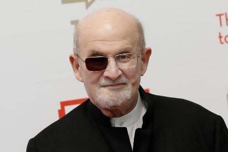 Salman Rushdie will Messerattacke in Buch verarbeiten Salman Rushdie will Messerattacke in Buch verarbeiten