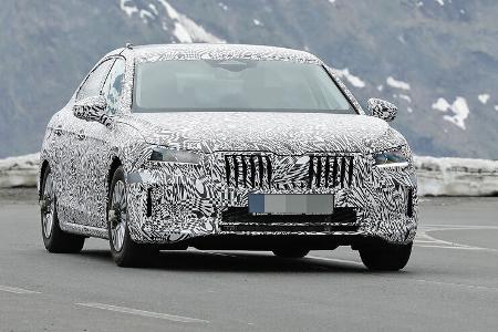 Erlkönig Skoda Superb Stufenheck Limousine