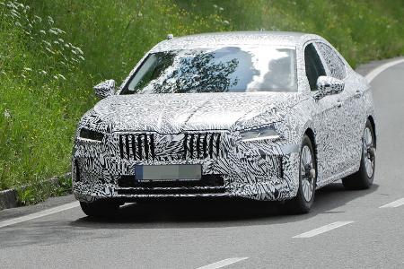Erlkönig Skoda Superb Stufenheck Limousine