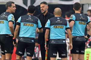 Argentinien: River-Plate-Fan durch Tribünensturz getötet