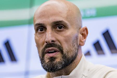 U21-Trainer Di Salvo und Assistent Gerland verlängern vor EM U21-Trainer Di Salvo und Assistent Gerland verlängern vor EM