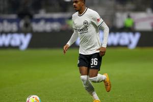 Vertrag bis 2028: Eintracht verpflichtet Knauff fest