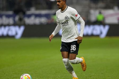 Vertrag bis 2028: Eintracht verpflichtet Knauff fest Vertrag bis 2028: Eintracht verpflichtet Knauff fest