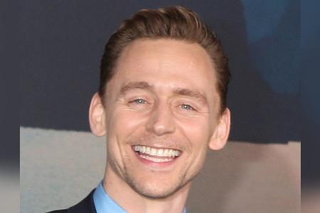 Tom Hiddleston: Loki kickt für den guten Zweck Tom Hiddleston: Loki kickt für den guten Zweck