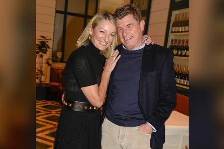 Monika Gruber bestätigt Trennung von Thomas Überall Monika Gruber bestätigt Trennung von Thomas Überall
