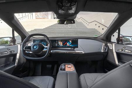 BMW iX M60