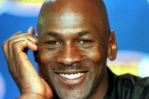 Schuhe von NBA-Legende Jordan für 1,2 Millionen versteigert