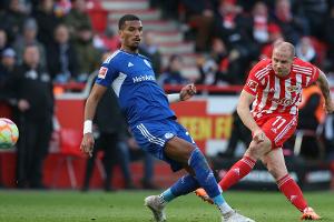 Wolfsburg holt Innenverteidiger Jenz