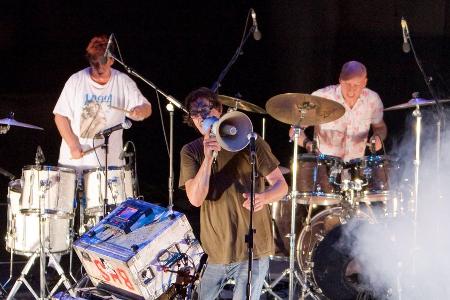 Teresa Taylor: Drummerin von 80er-Kultband Butthole Surfers ist tot Teresa Taylor: Drummerin von 80er-Kultband Butthole Surfers ist tot